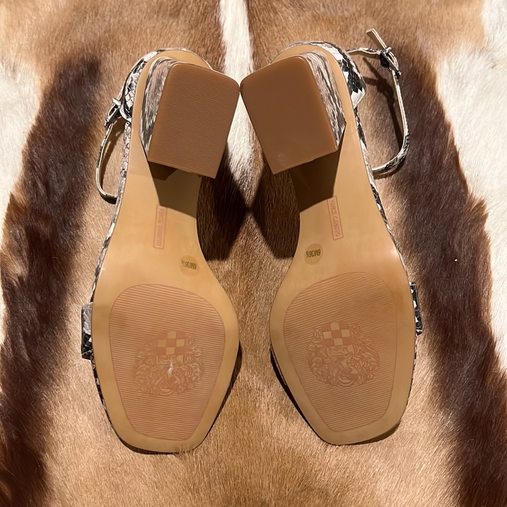 ✅SOLD VINCE CAMUTO - Picture 7 of 11